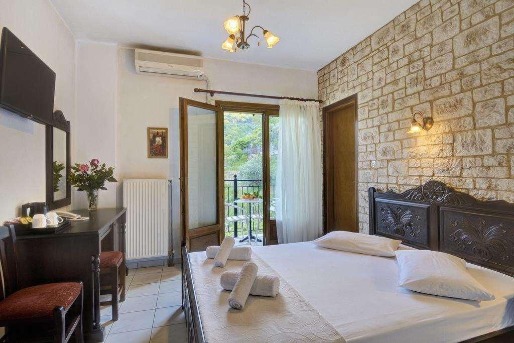 Hotel Agnadi - Horefto Quarto foto